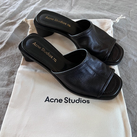 *SOLD* AUTH ACNE Studio leather mules - Picture 1 of 10